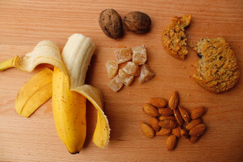 vad är kolhydrater, banan, nötter, frukt